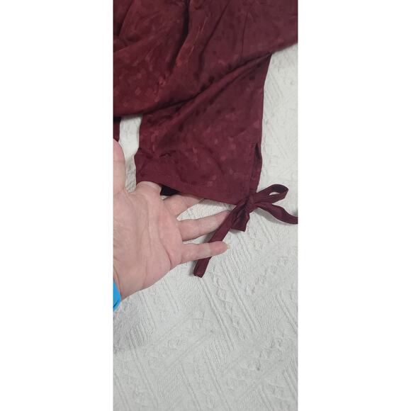 Monday Fun Stitch Fix women's burgundy blouse long sleeve drawstring Size Large - Picture 8 of 9